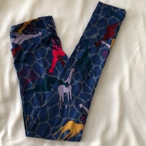 LulaRoe giraffe leggings